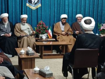جلسه مبلّغین و روحانیون شهرستان تکاب