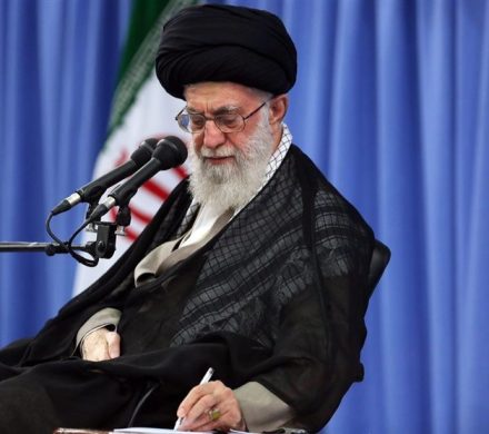پیام رهبر انقلاب اسلامی درپی حادثه دردناک اسکله شهید رجایی بندرعباس