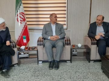 دیدار مدیرکل دامپزشکی استان با حجت الاسلام والمسلمین محمدمیرزائی