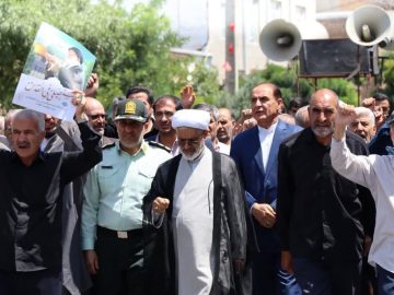 شرکت حجت الاسلام‌ والمسلمین محمد میرزائی در راهپیمایی جمعه های خشم و نصر در شهر تکاب