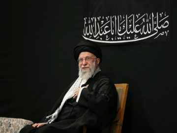 مراسم عزاداری شب عاشورای حسینی با حضور رهبر انقلاب