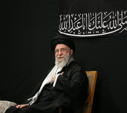 مراسم عزاداری شب عاشورای حسینی با حضور رهبر انقلاب