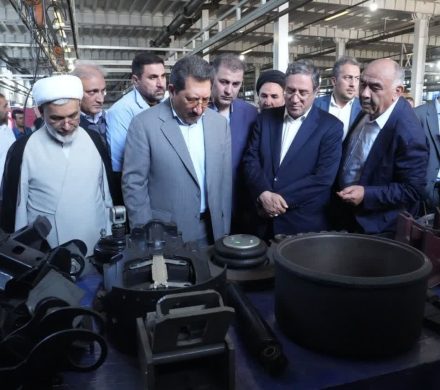 بازدید وزیر صمت، استاندار آذربایجان غربی، حجت الاسلام میرزائی از واحد تولید تریلر، مخازن فلزی و قطعات زیربندی در ارومیه