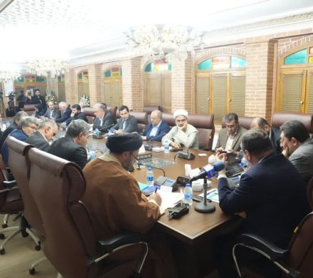 نشست مشترک وزیر صمت و استاندار آذربایجان‌غربی با اعضای مجمع نمایندگان استان در مجلس شورای اسلامی