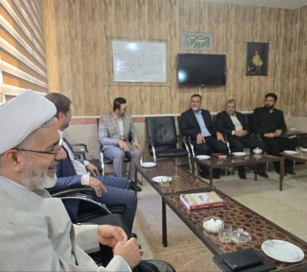 دیدار و بازدید حجت‌الاسلام والمسلمین میرزائی از اداره آموزش و پرورش منطقه کشاورز