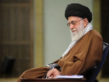 از تلاش اعجاب‌انگیز شما تشکّر میکنم