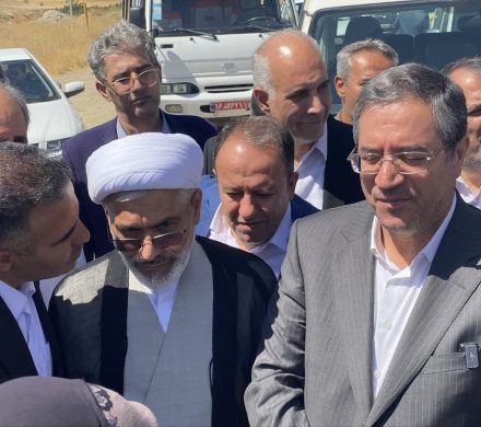 استقبال از دکتر رحمانی استاندار استان آذربایجان غربی/ادای احترام استاندار آذربایجان‌غربی به مقام شامخ شهدای شهرستان تکاب